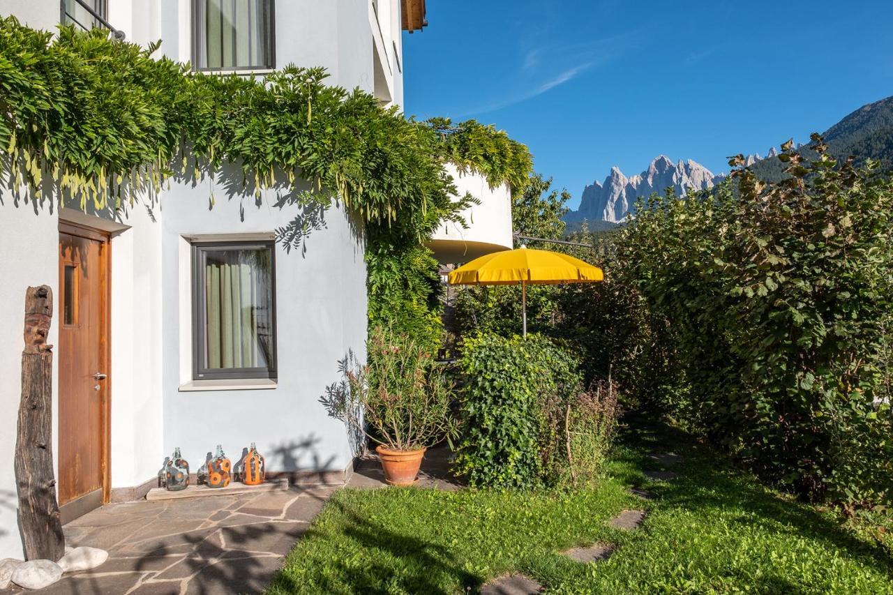 Art Apartment Schatzer Funes  Exteriér fotografie